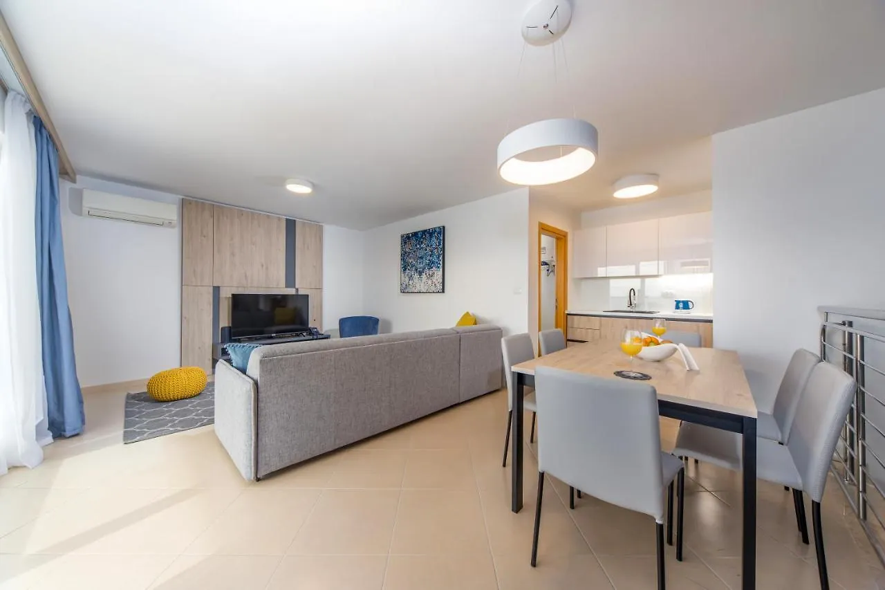 Sunset Garden Palace Apartments